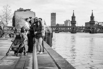 Streetphotography Berlin Oberbaumbrücke